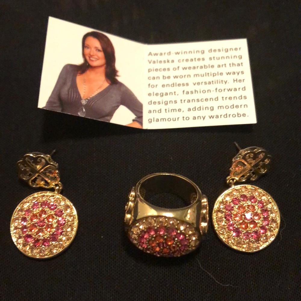 Valeska Ring and matching earrings